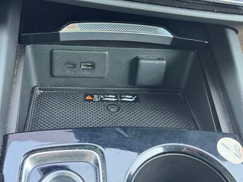 Used 2024 Buick Envision Preferred AWD/4WD image 34