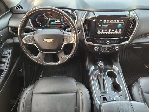 Used 2018 Chevrolet Traverse Premier w/ Driver Confidence II Package FWD image 27