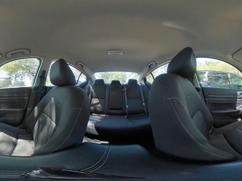 Used 2025 Nissan Altima 2.5 SV image 39