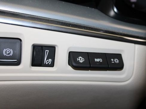 Certified 2025 Cadillac XT5 Premium Luxury w/ Technology Package AWD/4WD image 25