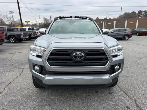 Used 2019 Toyota Tacoma SR5 image 2