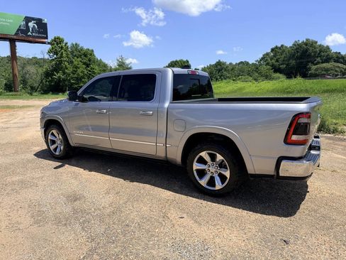 Used 2019 RAM 1500 Limited w/ Advanced Safety Group RWD image 3