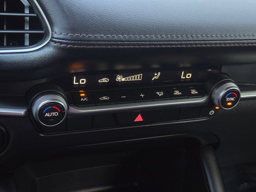 Certified 2026 MAZDA MAZDA3 s Sport FWD image 20