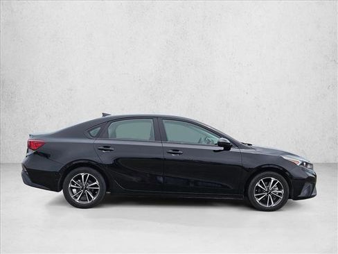 Used 2024 Kia Forte LXS FWD image 4