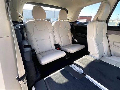 New 2026 Volvo XC90 T8 Ultra w/ Protection Package Premier image 28