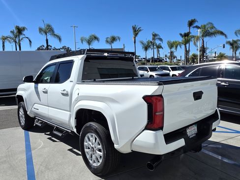Used 2025 Toyota Tacoma SR5 RWD image 3