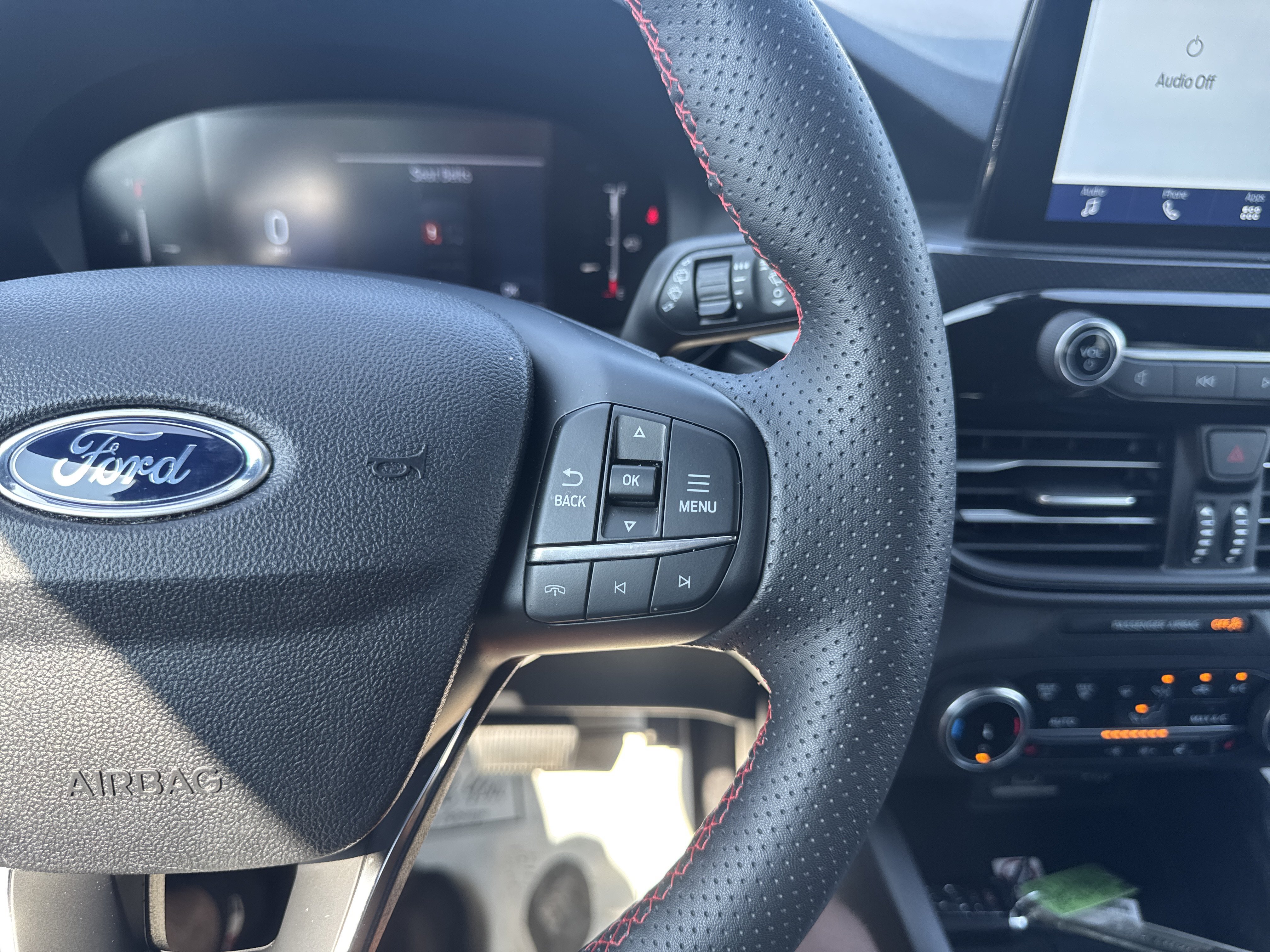 Used 2025 Ford Escape ST-Line Select AWD/4WD image 23