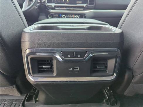 Used 2025 GMC Sierra 2500 SLT w/ SLT Premium Package AWD/4WD image 19