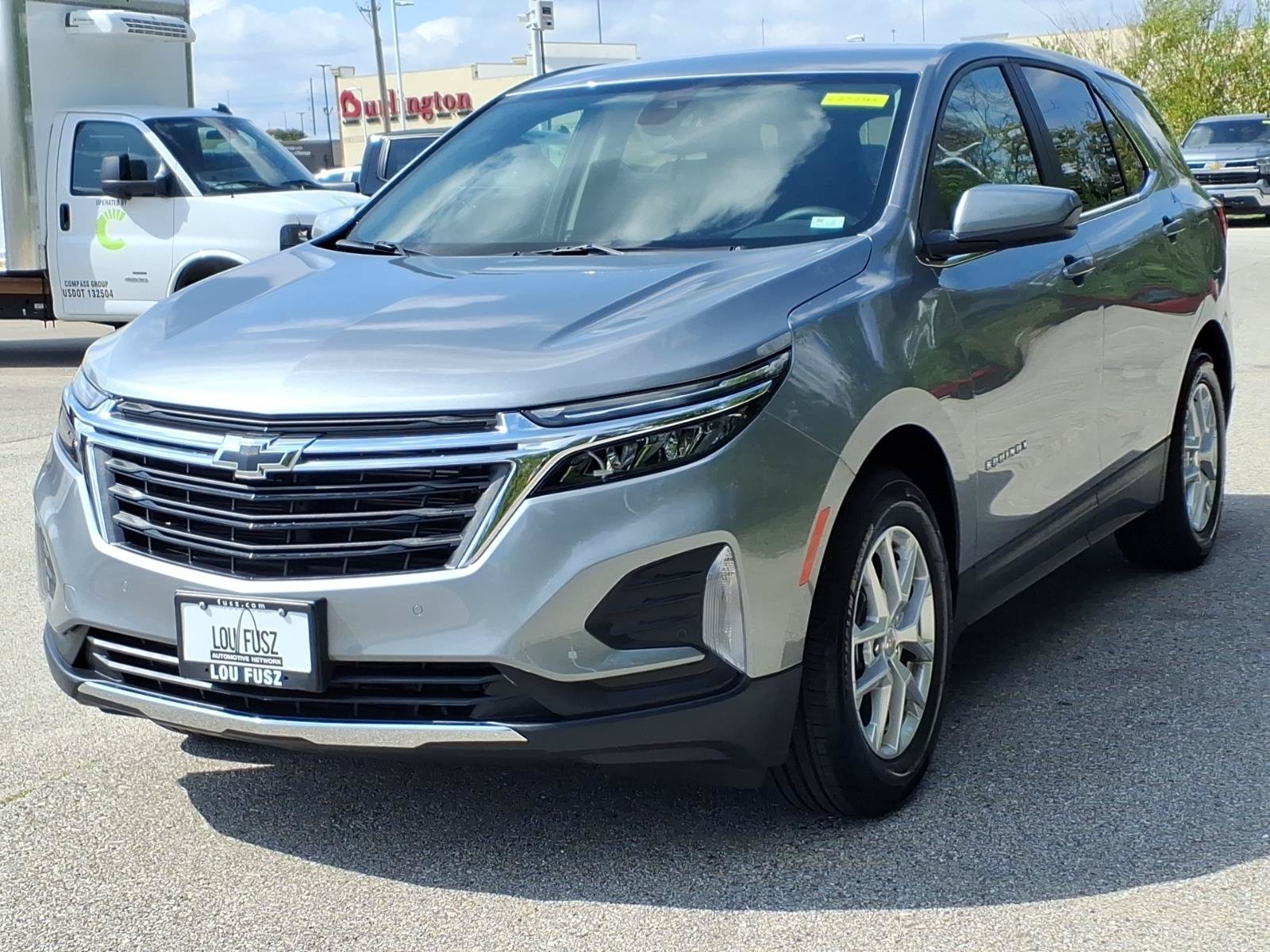 Used 2024 Chevrolet Equinox LT w/ LPO, Floor Liner Package FWD image 2