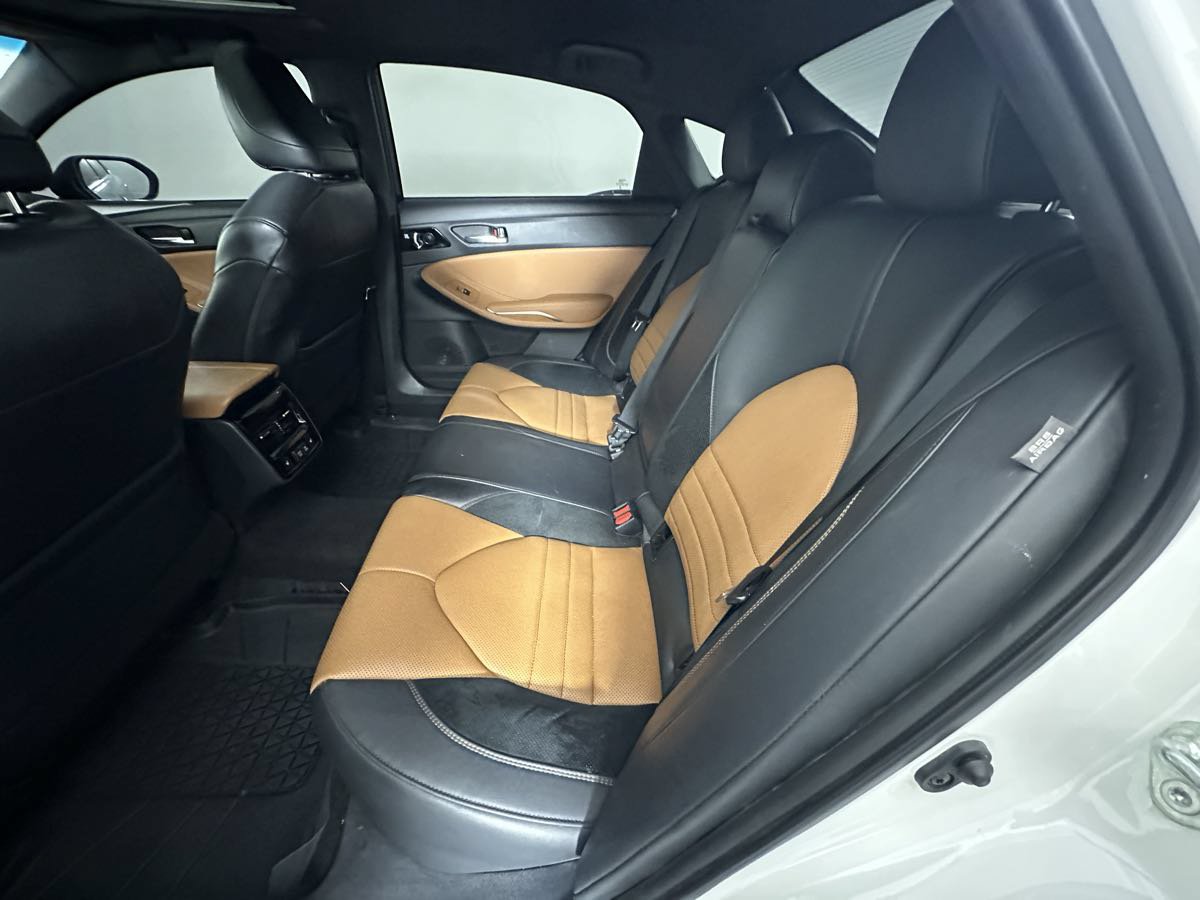 Used 2021 Toyota Avalon Touring w/ Advanced Safety Package FWD image 25