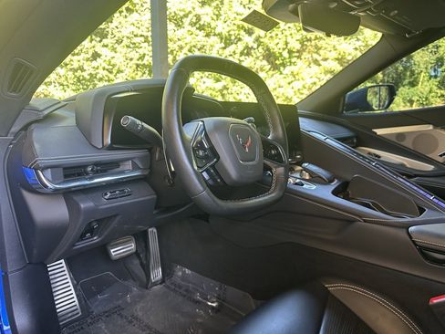 Used 2020 Chevrolet Corvette Stingray Preferred Cpe w/ 2LT Preferred Equipment Group image 13