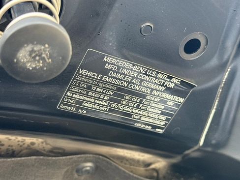 Used 2016 Mercedes-Benz C 350e Sedan image 21