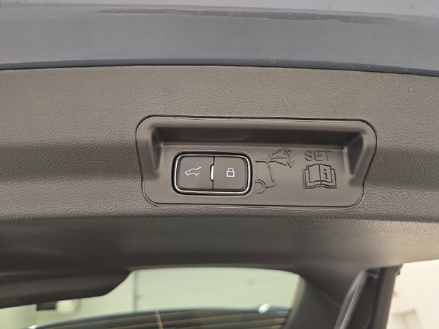 New 2027 Ford Explorer Active AWD/4WD image 18