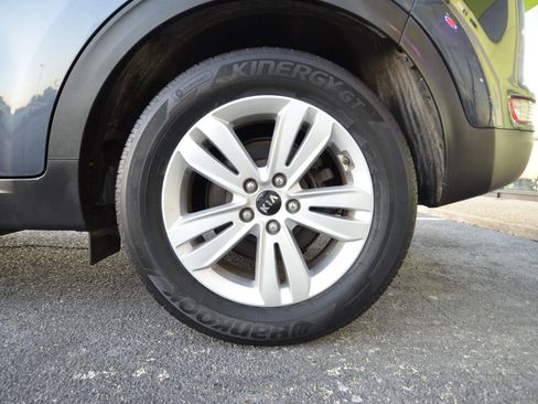 Used 2018 Kia Sportage LX w/ LX Technology Package image 51