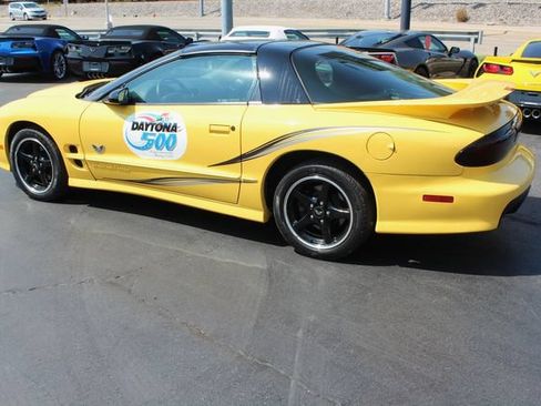 Used 2002 Pontiac Firebird Trans Am RWD image 17