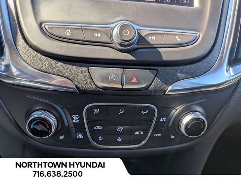 Used 2024 Chevrolet Equinox LT image 17