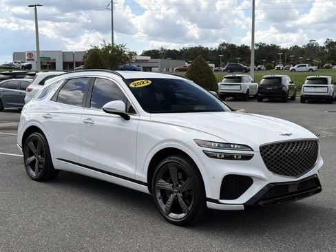Used 2022 Genesis GV70 3.5T Sport w/ Sport Prestige Package AWD/4WD image 7