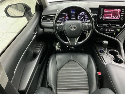 Used 2021 Toyota Camry SE FWD image 30