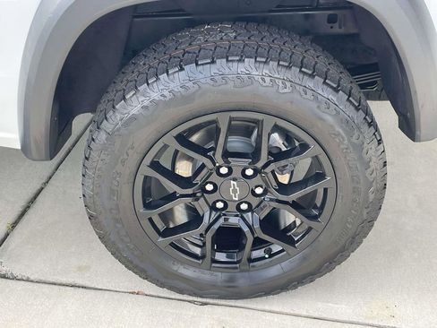 Used 2023 Chevrolet Colorado Trail Boss w/ LPO, Dark Essentials Package image 10