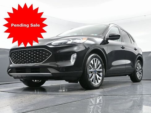 Used 2022 Ford Escape Titanium image 51