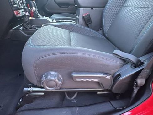 Used 2025 Jeep Wrangler Unlimited Rubicon 4xe w/ Convenience Group image 29