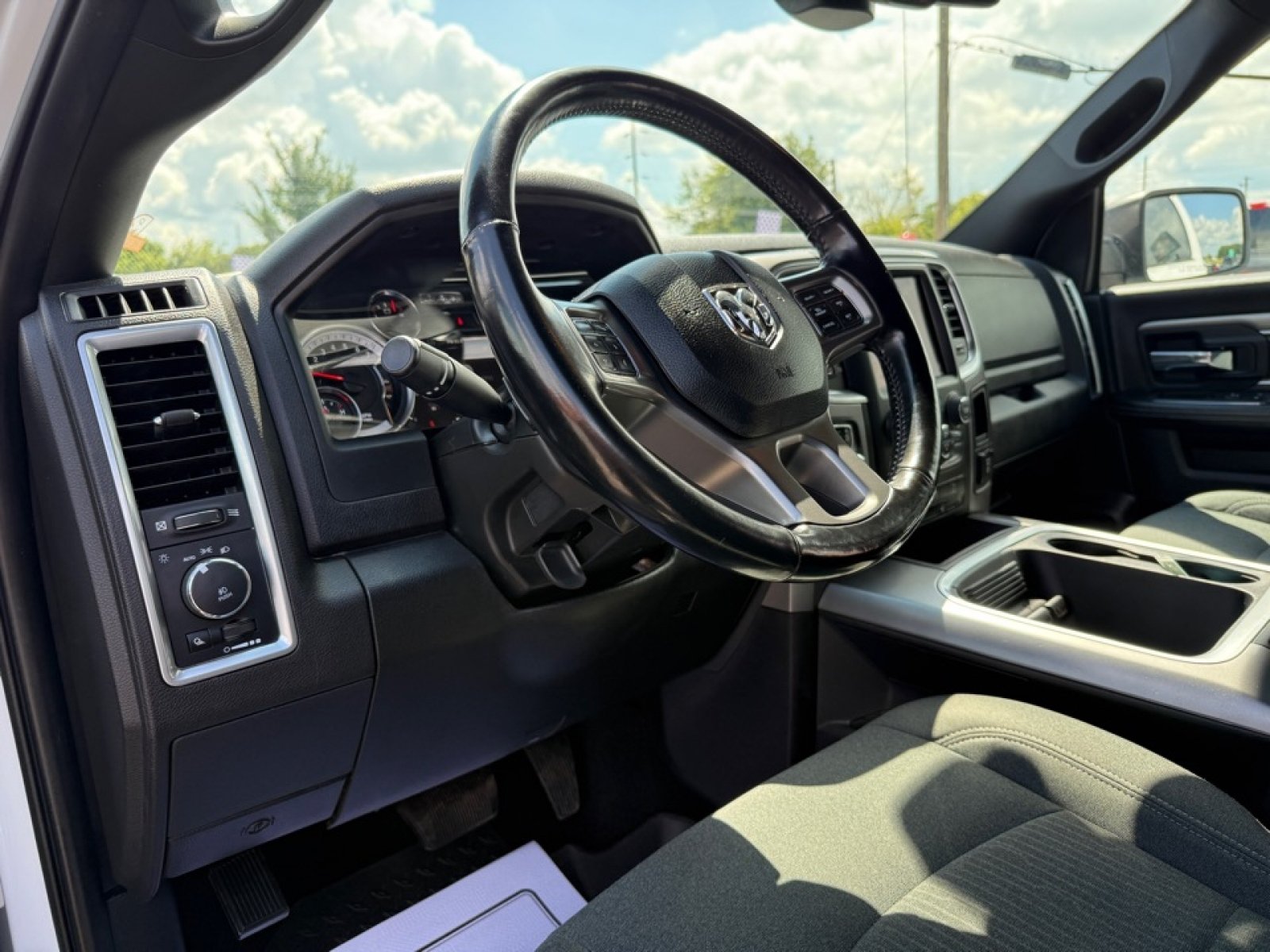 Used 2021 RAM 1500 Warlock AWD/4WD image 19