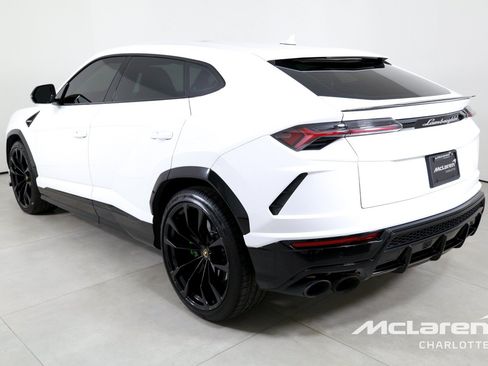 Used 2022 Lamborghini Urus AWD/4WD image 6