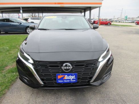 Used 2024 Nissan Altima 2.5 SV image 8