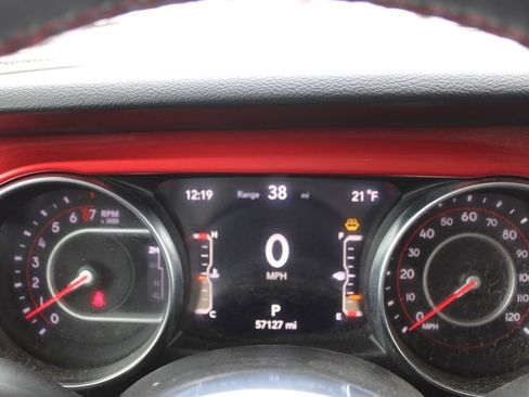 Used 2022 Jeep Wrangler Unlimited Rubicon w/ Cold Weather Group image 32