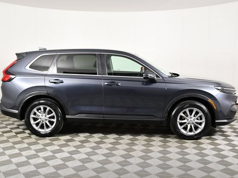Used 2025 Honda CR-V EX image 4