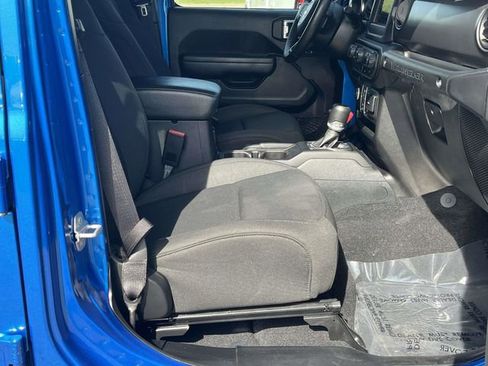 Used 2021 Jeep Wrangler Unlimited Sport image 23