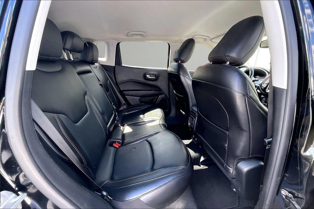 Used 2020 Jeep Compass Limited AWD/4WD image 26