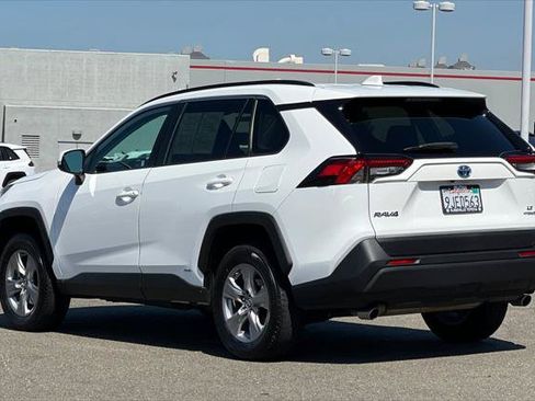 Certified 2023 Toyota RAV4 LE AWD/4WD image 7