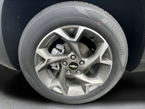 New 2025 Chevrolet Trax LT w/ LT Convenience Package image 31