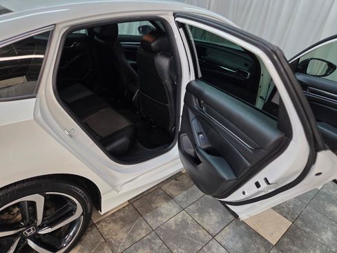 Used 2022 Honda Accord Sport image 14