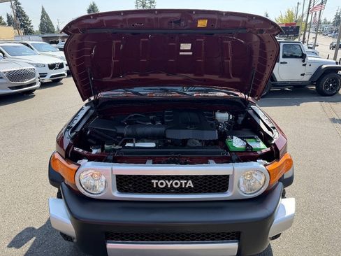 Used 2011 Toyota FJ Cruiser 4WD w/ Convenience Pkg image 17