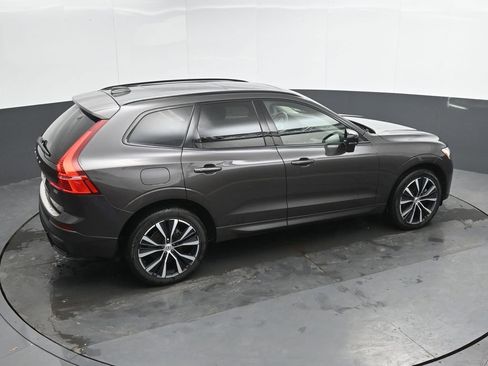 Certified 2023 Volvo XC60 B5 Plus w/ Climate Package AWD/4WD image 38