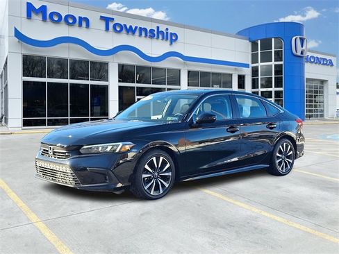 Used 2023 Honda Civic EX image 3