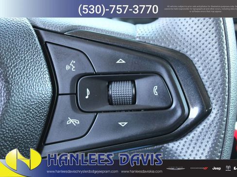 Used 2025 Chevrolet TrailBlazer LS w/ LS Convenience Package FWD image 29