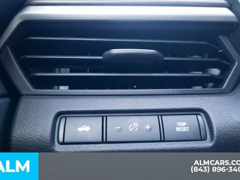 Used 2025 Nissan Altima 2.5 SV image 32