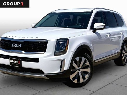 Certified 2022 Kia Telluride S FWD image 1