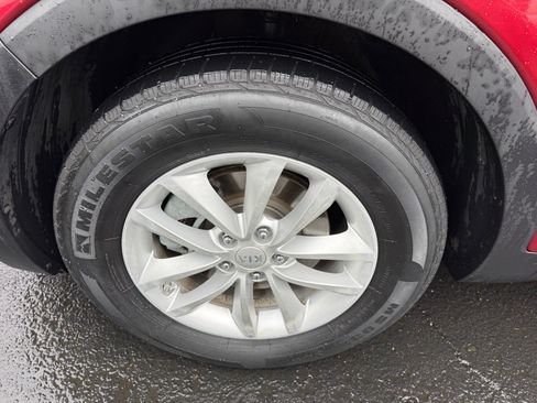 Used 2016 Kia Sorento LX image 15