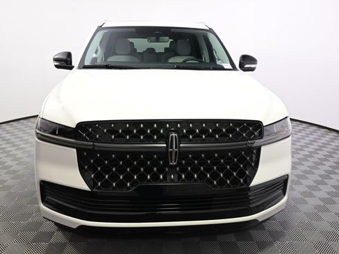 Used 2026 Lincoln Navigator Black Label AWD/4WD image 10