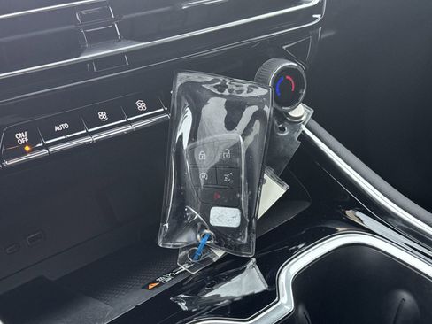 Used 2024 Chevrolet Traverse RS w/ LPO, Floor Liner Package image 36