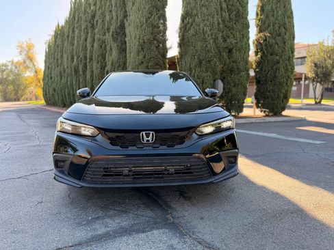 Used 2024 Honda Civic Sport image 2