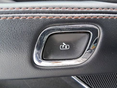 Used 2023 Lincoln Aviator AWD w/ Class IV Trailer Tow Package image 11