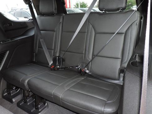 Used 2021 Chevrolet Tahoe Z71 w/ Rear Media and Nav Package AWD/4WD image 22