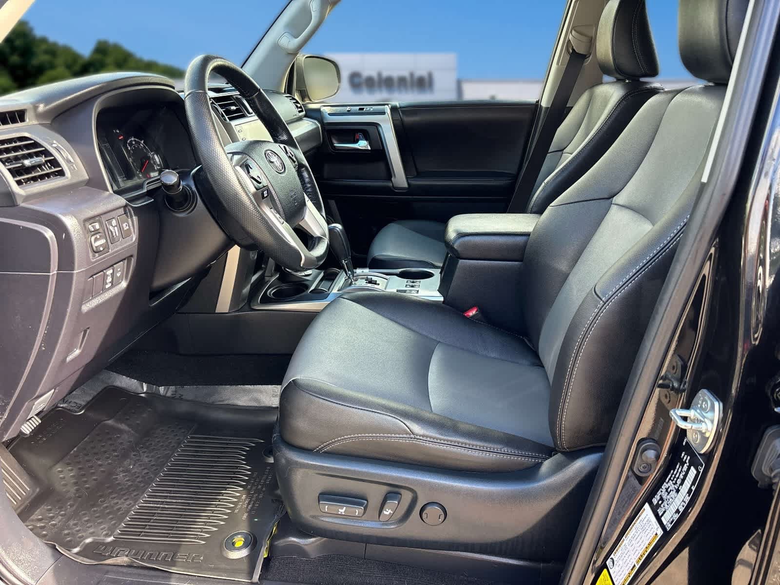 Used 2024 Toyota 4Runner SR5 Premium w/ Moonroof Package AWD/4WD image 9