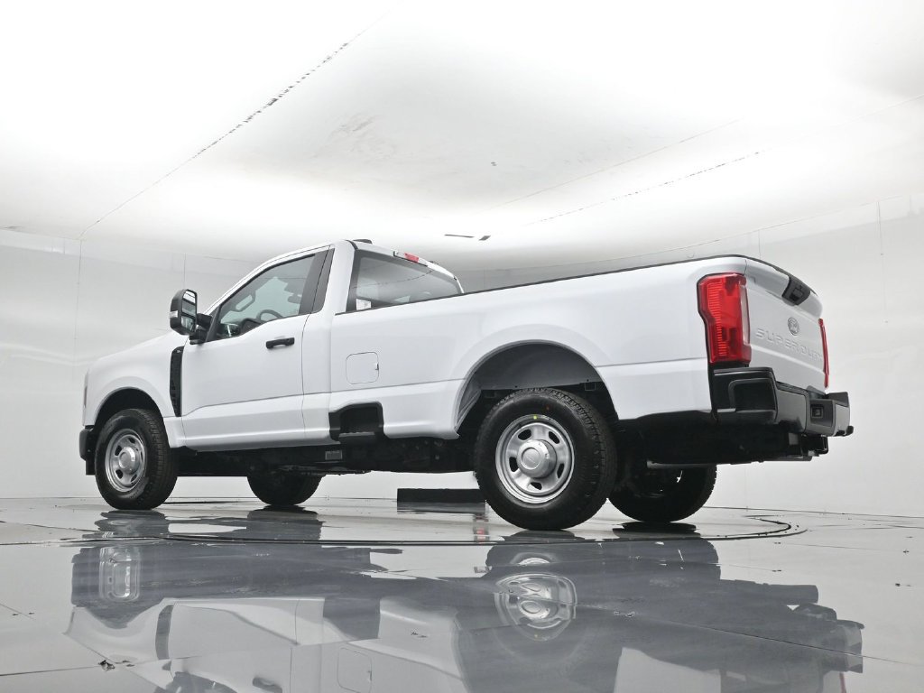 New 2027 Ford F350 XL w/ XL Chrome Package RWD image 45