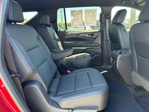 Used 2026 Chevrolet Traverse LT AWD/4WD image 21